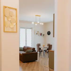 House By Naty Appartamento